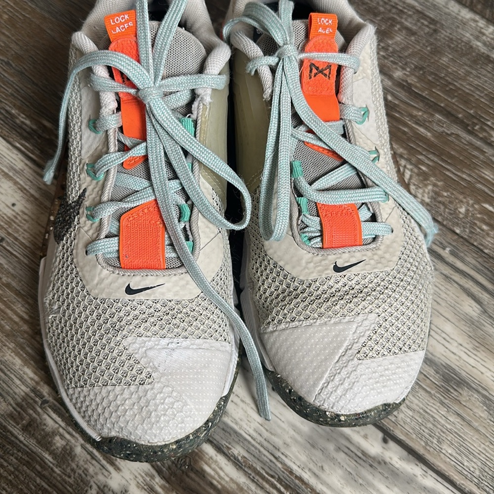 Nike Metcon Sneakers - Picture 8 of 12